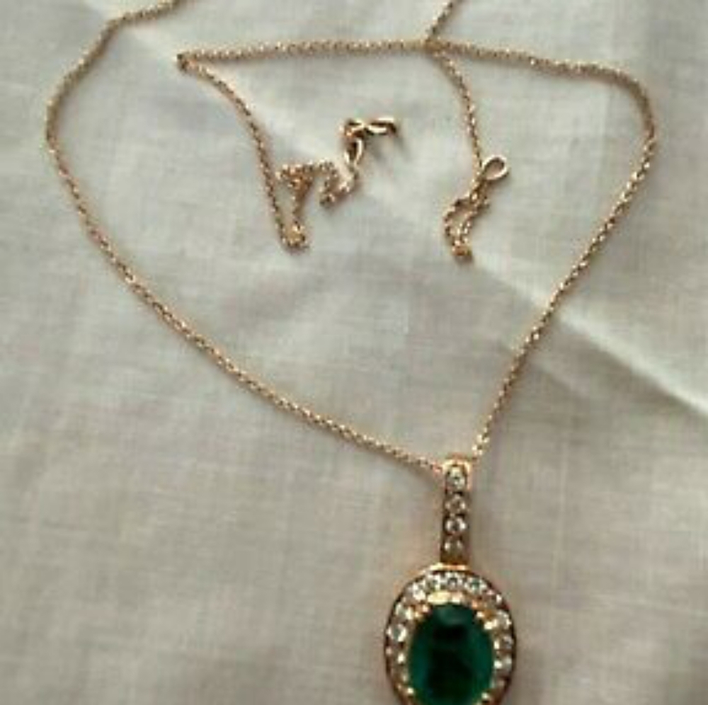 VIDEO!! Beautiful 14KT Rose Gold Emerald Diamond Necklace - Picture 8 of 16